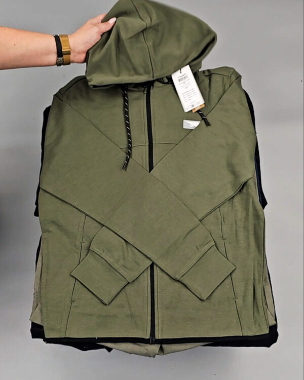 Фотография  438 - JACK JONES Men Winter mix 075#20 кг, ЛОТ № СТ-9266 оптом в Саранске и Мордовии