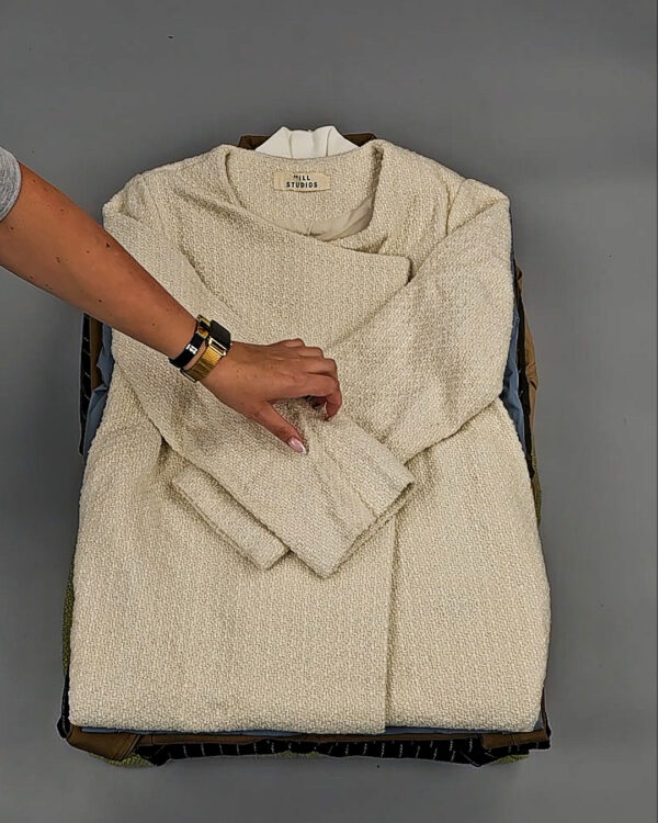 Фотография  859 - Верхняя одежда Корея 085#15 кг, ЛОТ № СТ-9245 оптом в Саранске и Мордовии