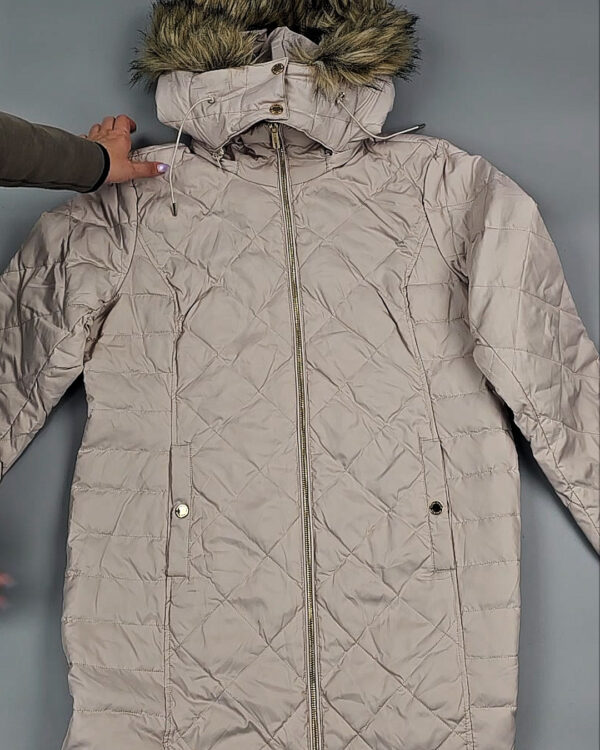 Фотография  456 - Верхняя одежда женская CAN 104#15 кг, ЛОТ СТ-9350 оптом в Саранске и Мордовии