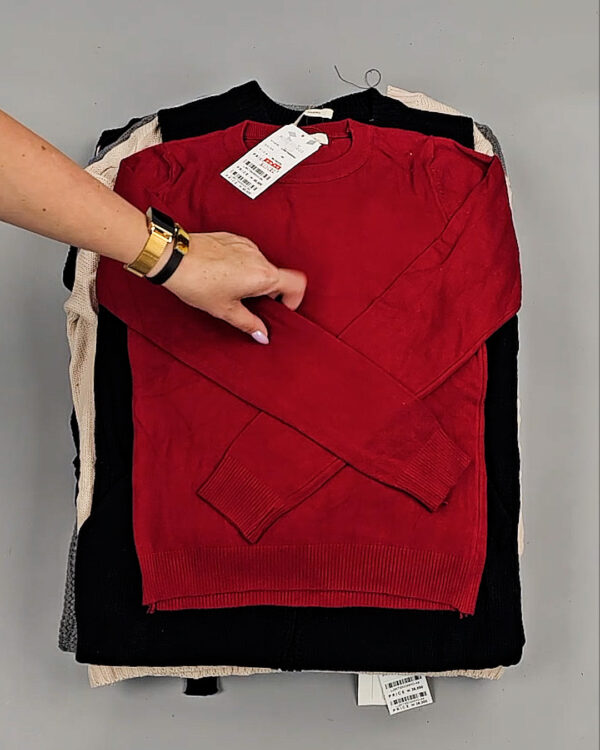 Фотография  324 - Джемпера Корея 085#7 кг, ЛОТ СТ-9415 оптом в Саранске и Мордовии