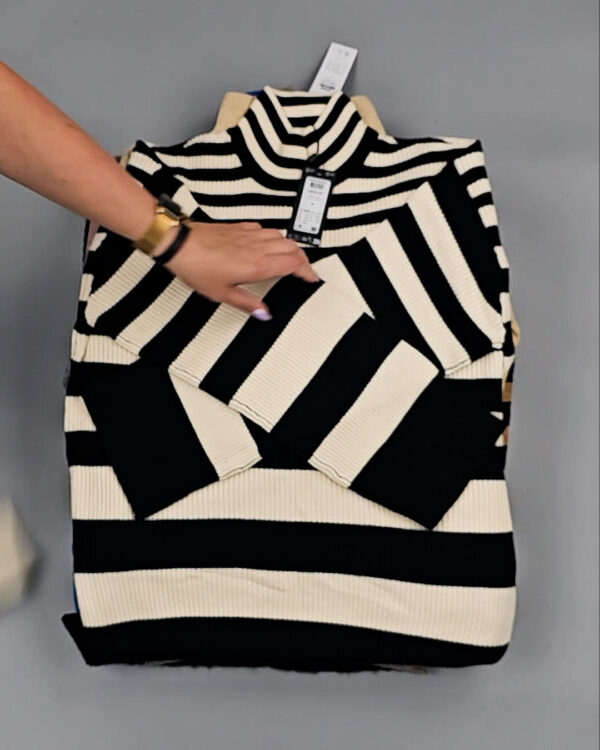 Фотография  704 - Джемпера Bestseller 104#7 кг, ЛОТ СТ-9423 оптом в Саранске и Мордовии