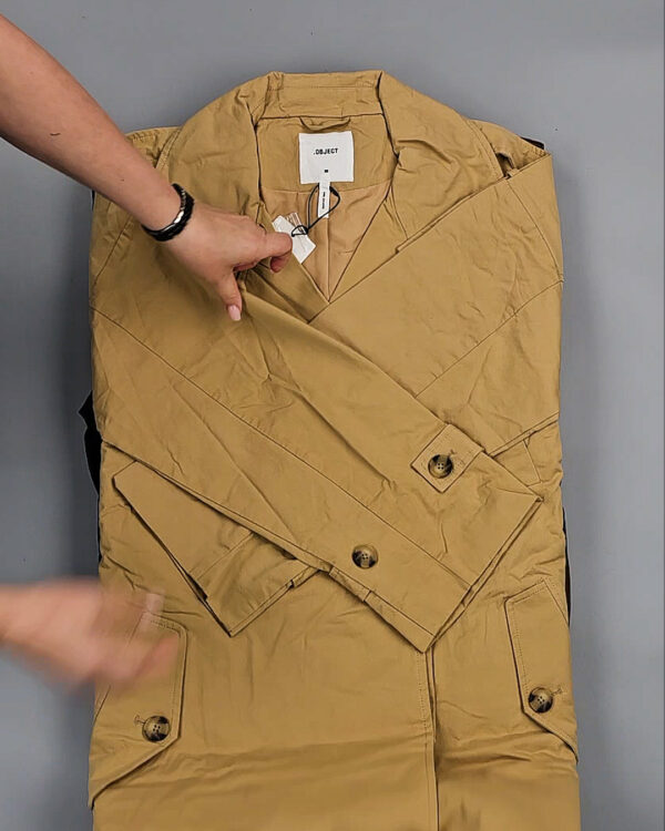 Фотография  919 - Ветровки Bestseller+DK 035#10 кг, ЛОТ СТ-9398 оптом в Саранске и Мордовии