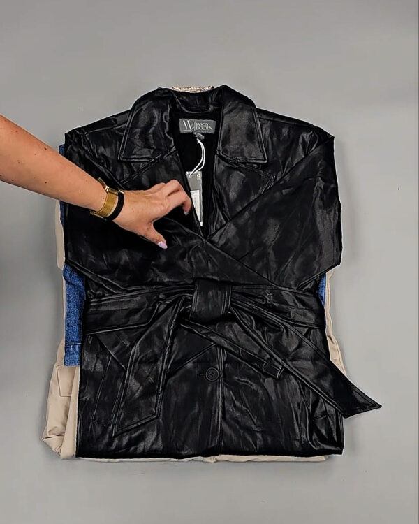 Фотография  742 - Ветровки женские CAN 104#12,4 кг, ЛОТ СТ-9403 оптом в Саранске и Мордовии