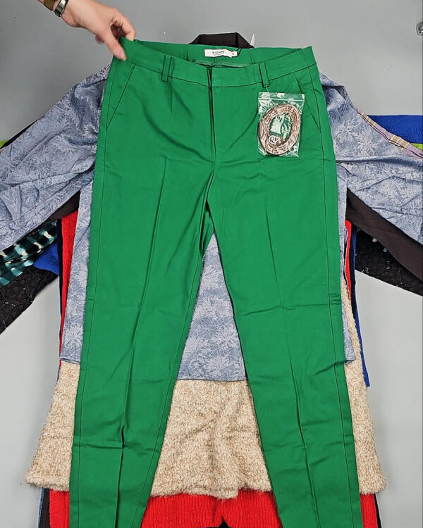 Фотография  731 - B.YOUNG Winter mix 104#15 кг, ЛОТ СТ-9595 оптом в Саранске и Мордовии