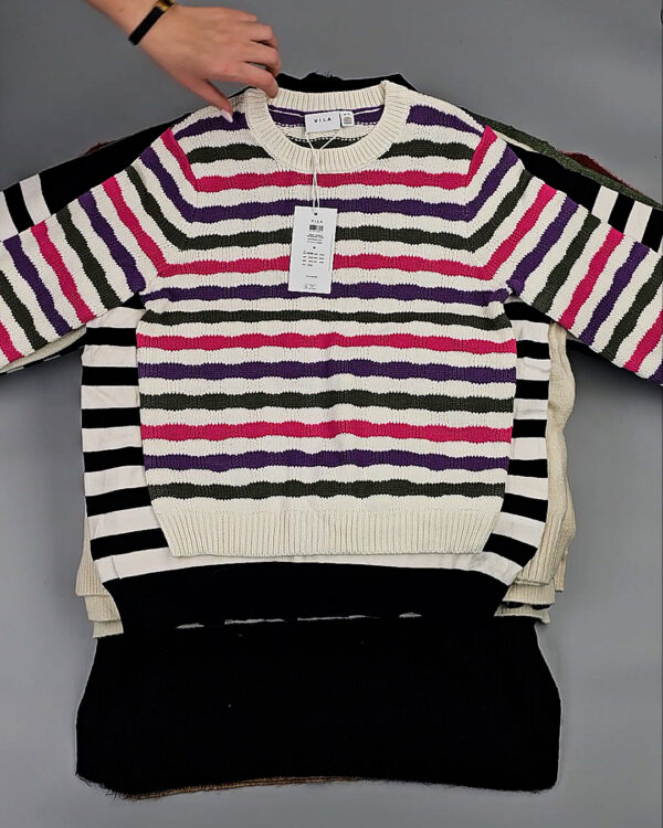 Фотография  989 - Джемпера VILA W 104#7 кг, ЛОТ СТ-9991 оптом в Саранске и Мордовии