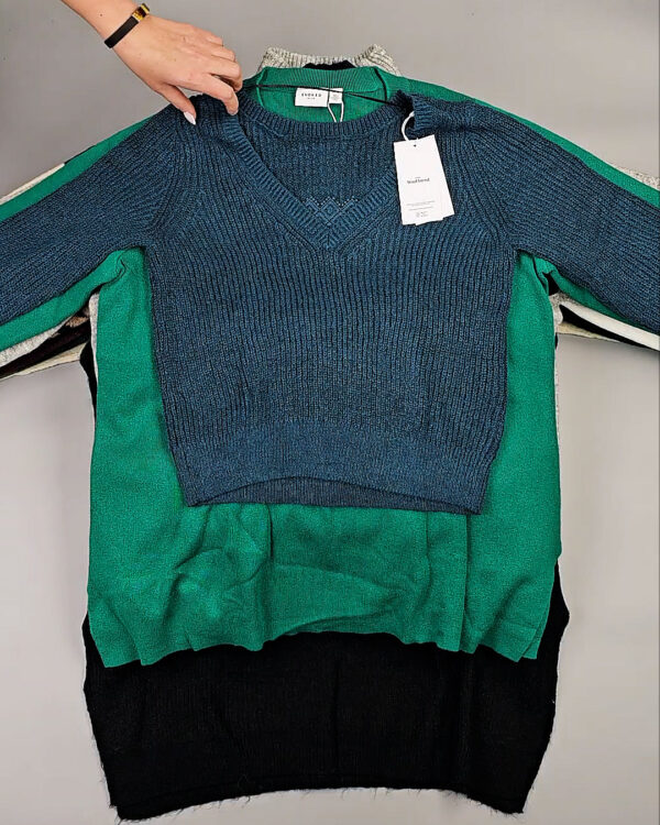 Фотография  132 - Джемпера VILA W 104#7 кг, ЛОТ СТ-9995 оптом в Саранске и Мордовии