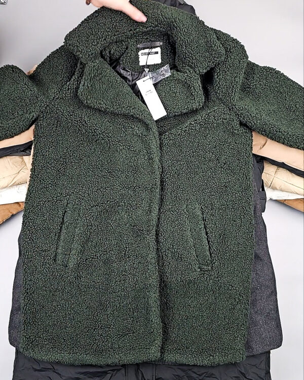 Фотография  890 - Верхняя одежда BESTSELLER Дания#11,35 кг, ЛОТ СТ-9706 оптом в Саранске и Мордовии