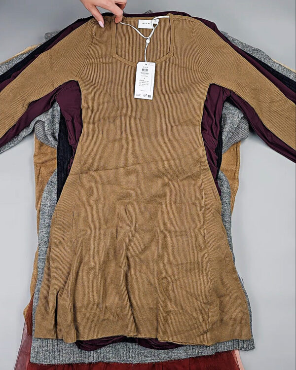 Фотография  517 - Платья VILA Winter 104#7 кг, ЛОТ СТ-9902 оптом в Саранске и Мордовии