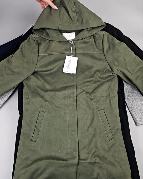 Фотография  617 - Пальто Bestseller 104#15,2 кг, ЛОТ СТ-9842 оптом в Саранске и Мордовии