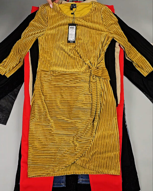 Фотография  639 - DK+Bestseller 085#16 кг, ЛОТ СТ-9952 оптом в Саранске и Мордовии