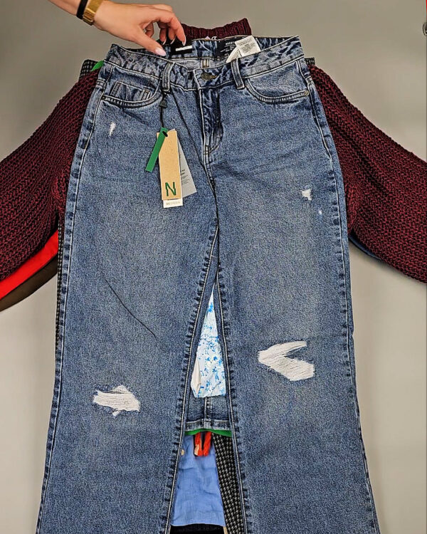 Фотография  130 - DK+Bestseller 085#16 кг, ЛОТ СТ-9950 оптом в Саранске и Мордовии