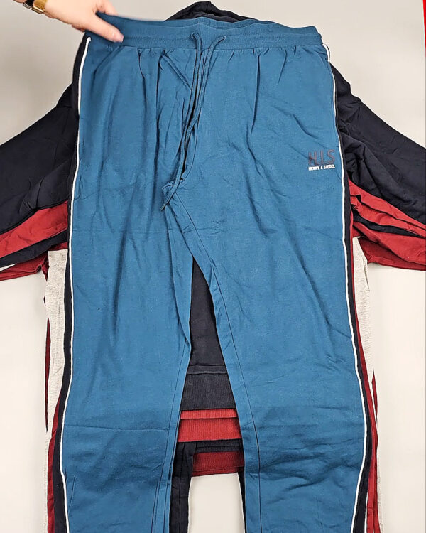 Фотография  872 - Спортивные костюмы (Herren-Trainingsanzuge voп HIS)#18 кг оптом в Саранске и Мордовии