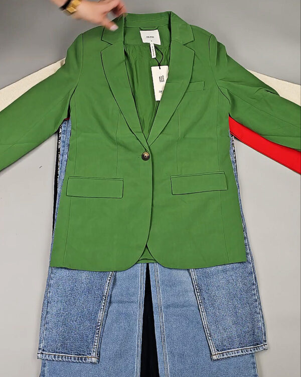 Фотография  419 - DK+Bestseller 085#16 кг, ЛОТ СТ-9952 оптом в Саранске и Мордовии